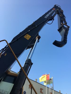 Huitong-Schwerlastbagger, der für 20-27 Tonnen große Bagger und Fundamente baut